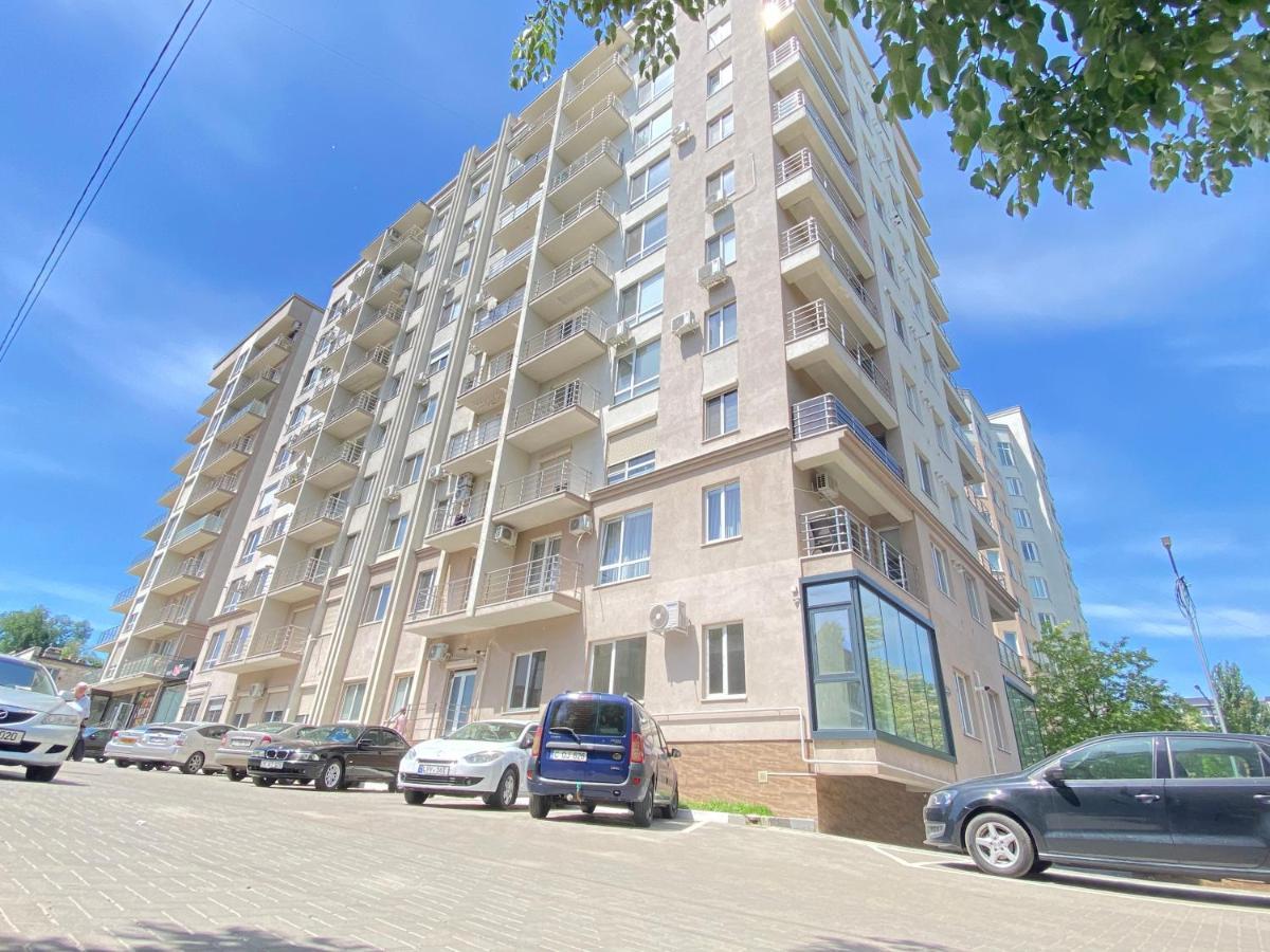 New Lux Apartment In คีชีเนา ภายนอก รูปภาพ