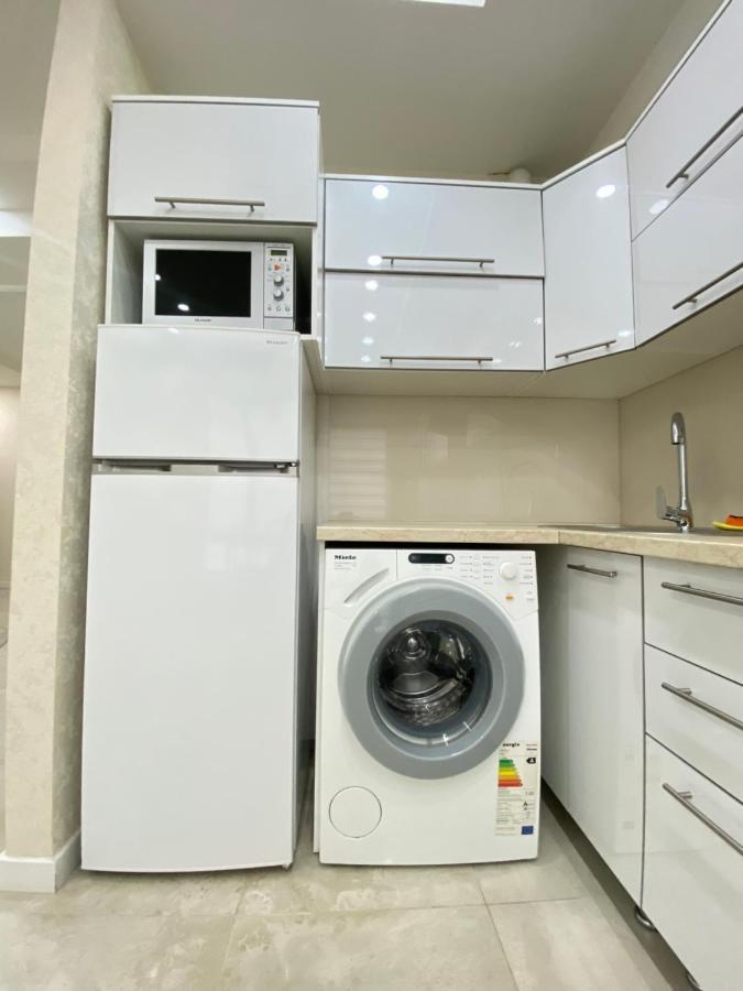 New Lux Apartment In คีชีเนา ภายนอก รูปภาพ