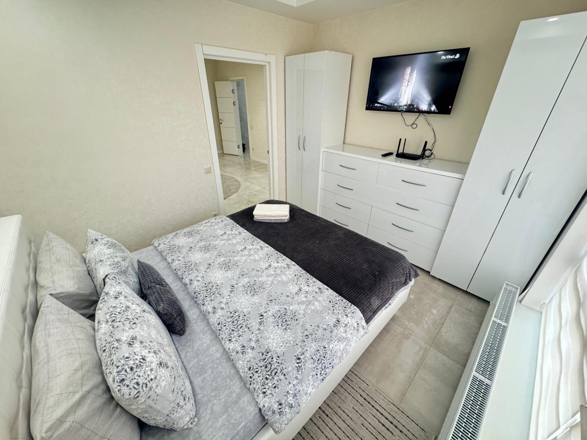 New Lux Apartment In คีชีเนา ภายนอก รูปภาพ