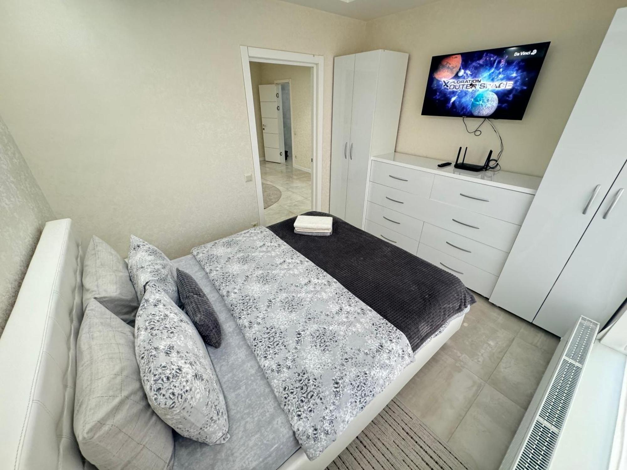 New Lux Apartment In คีชีเนา ภายนอก รูปภาพ
