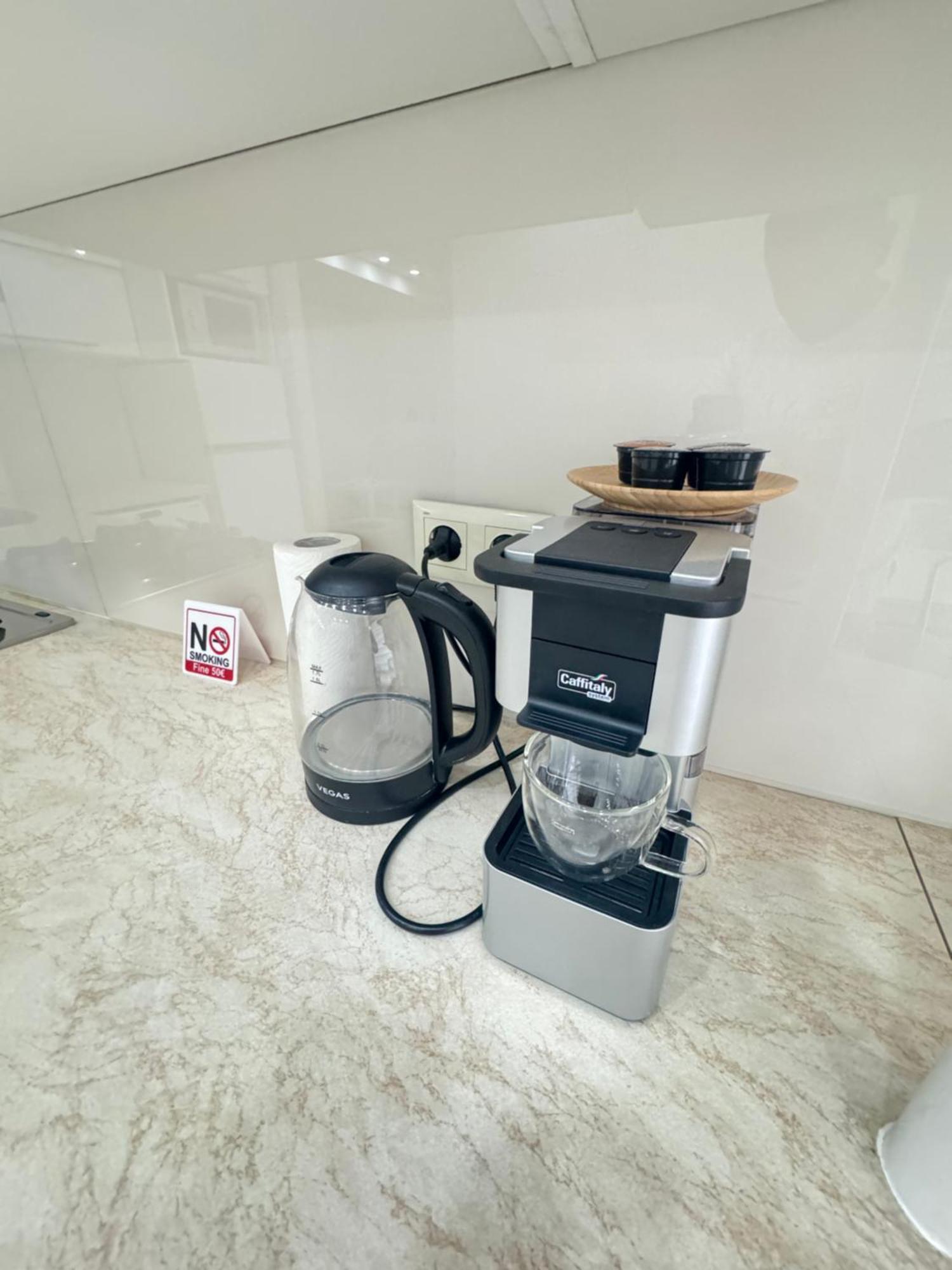 New Lux Apartment In คีชีเนา ภายนอก รูปภาพ
